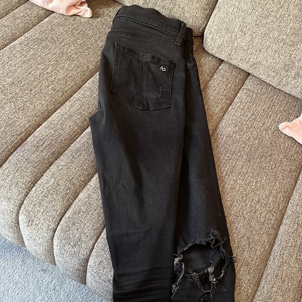 Skinny Jean - Picture 2 of 2